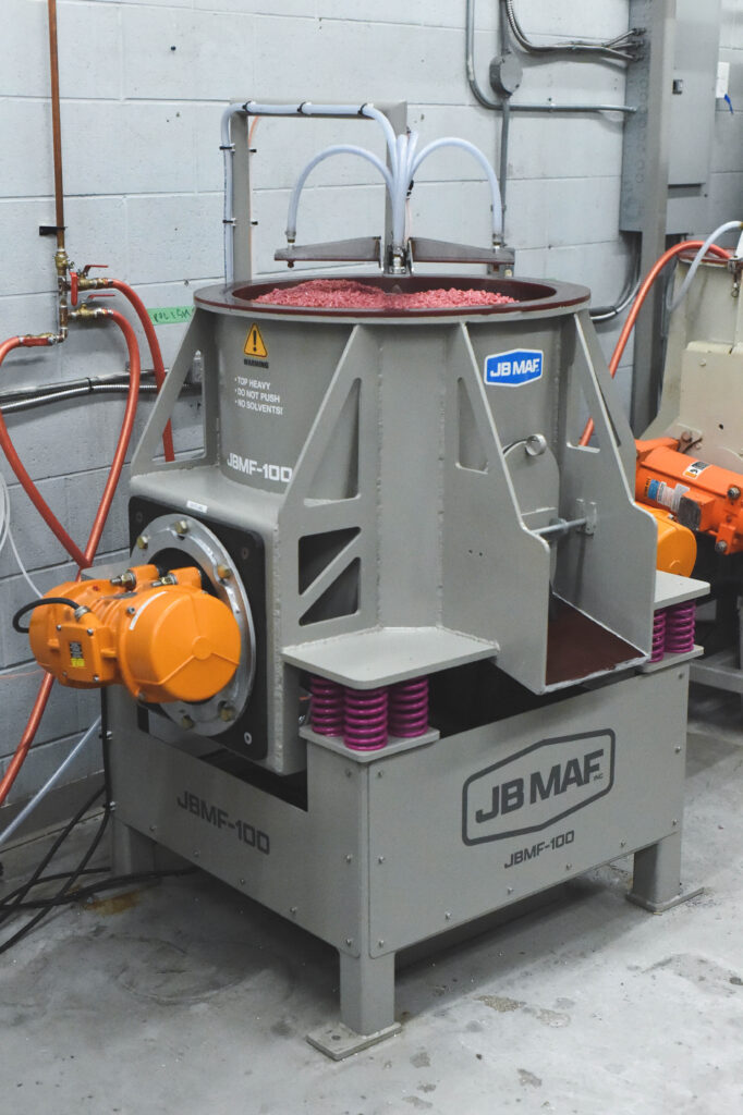 Demonstrating the JBMAF 100 ceramic polishing system